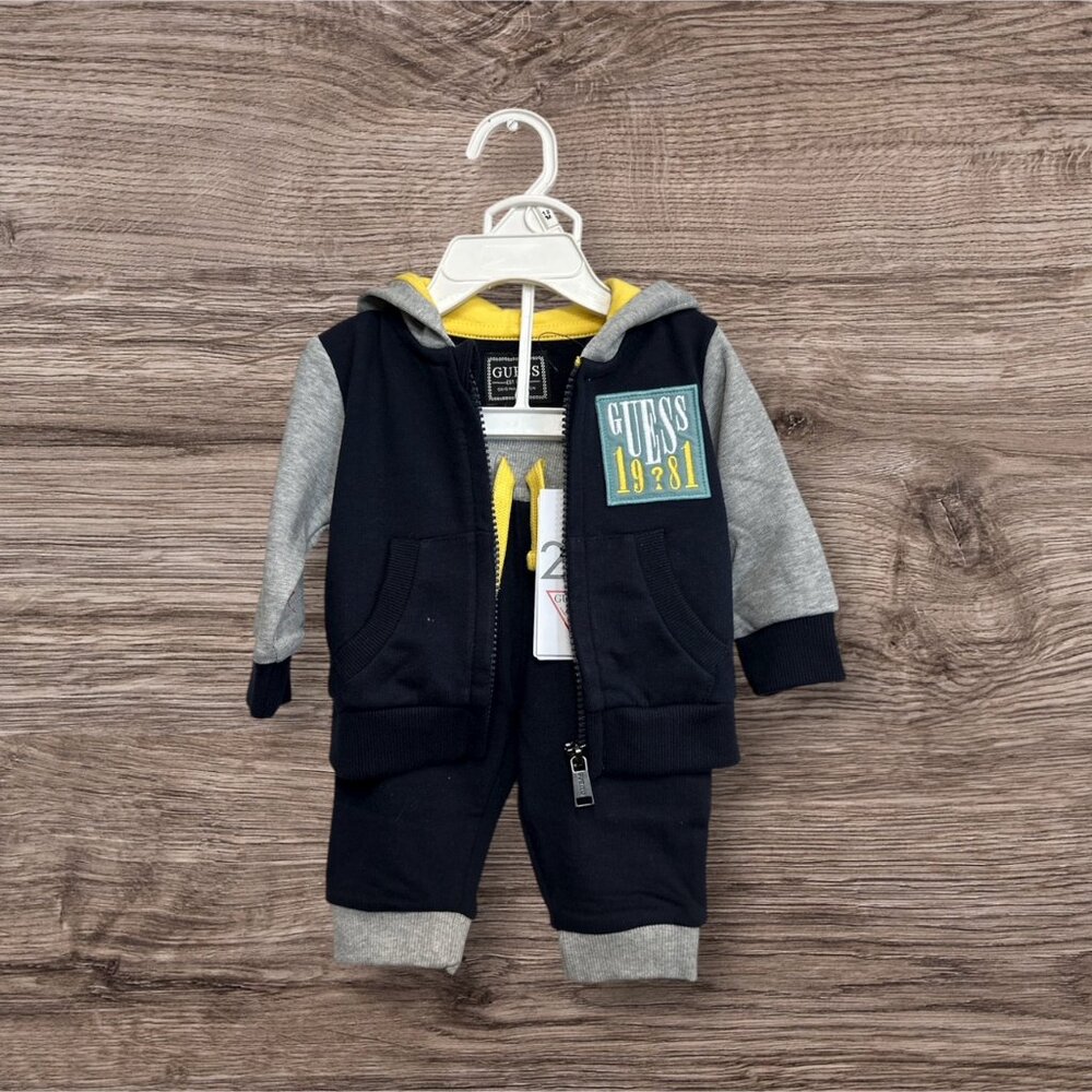 GUESS 2 PC Active Set , Active Hoodie and pants NWT 0-3 Months
